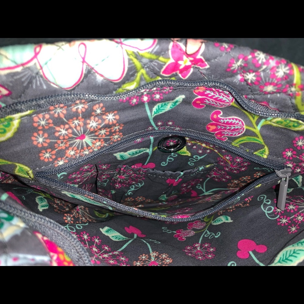 NWT Vera Bradley Disney Iconic Triple Zip Hipster - Picture 8 of 8